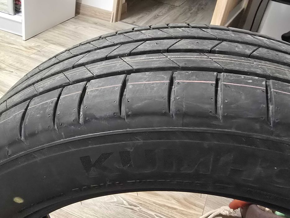Opony Kumho Ecsta 215/55 R18 letnie  4 szt. Nowe