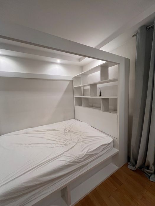 Łóżko z baldachimem i materacem Vox