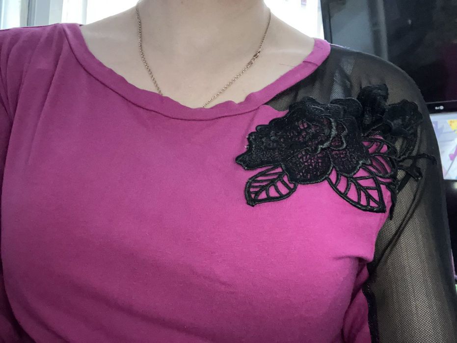 Обмін/Дуже гарна жіноча кофта -туніка