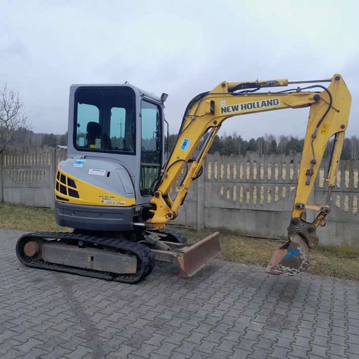Minikoparka New Holland E30.2SR