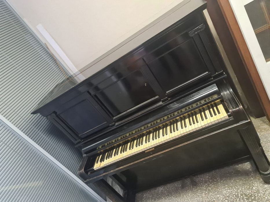 Vendo Piano Antigo Leipzig