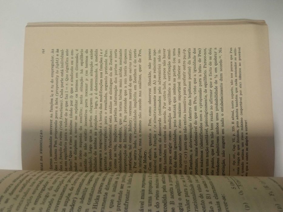 A determinação do salário na indústria, Mário Murteira