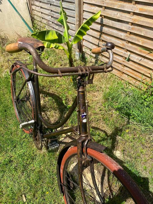Bicicleta antiga de Sra