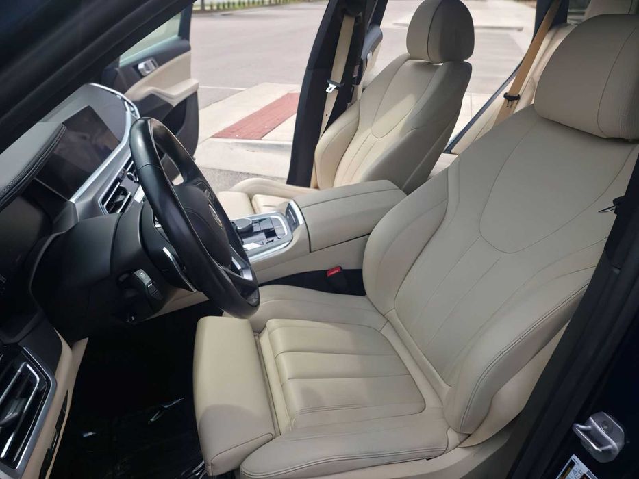 BMW X5 xDrive40i      2019