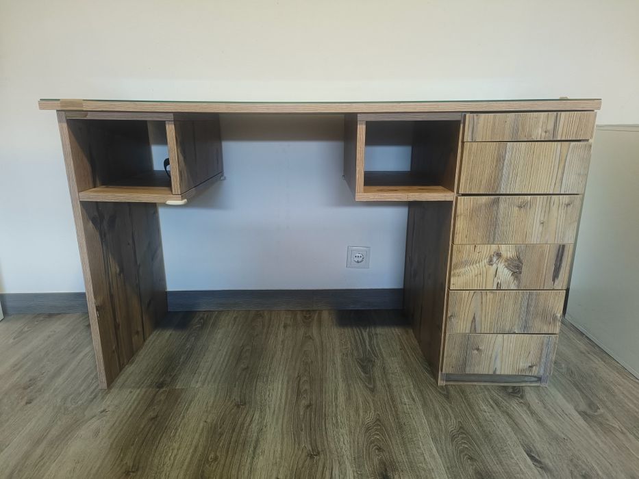 2 manicure tables64740291954433120