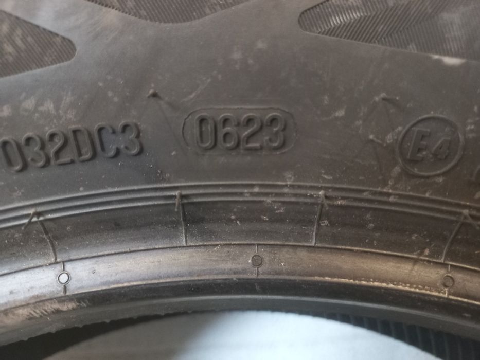 Opony letnie Continental 215/60/17 96H