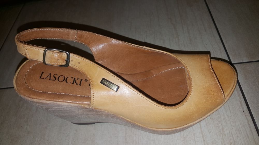 Skórzane koturny Lasocki 37