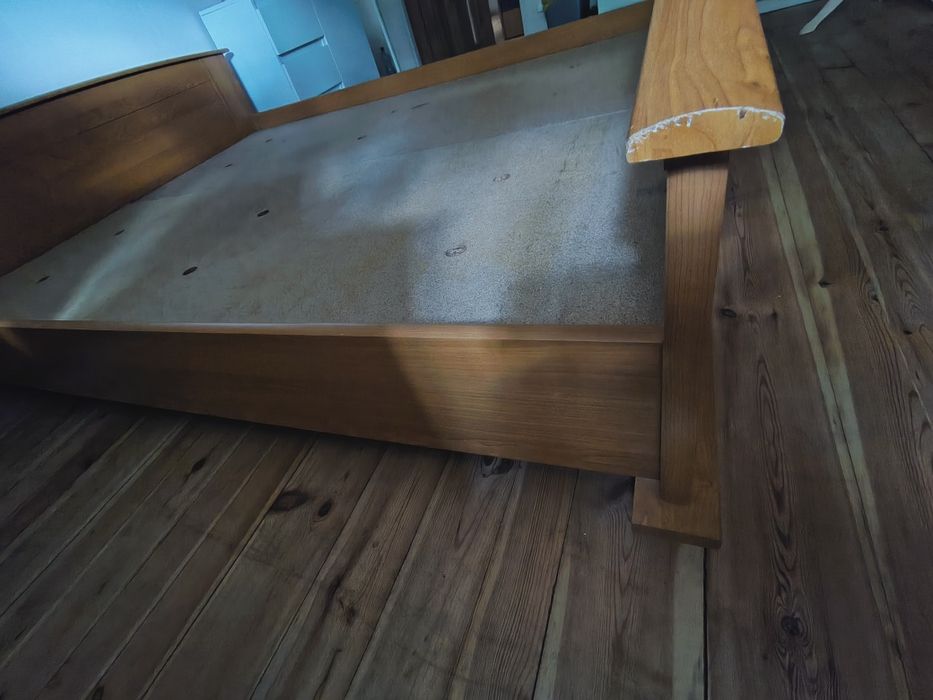 Łóżko małżeńskie 160