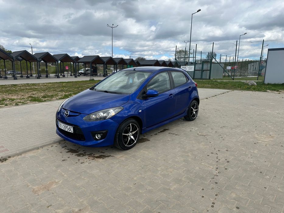 Samochód Mazda 2