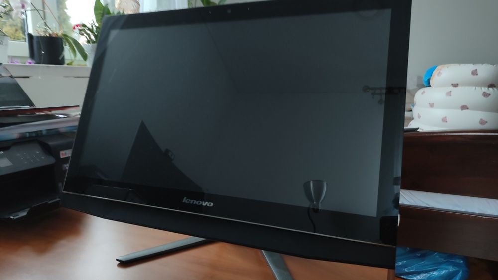 Lenovo All-in-One  i7