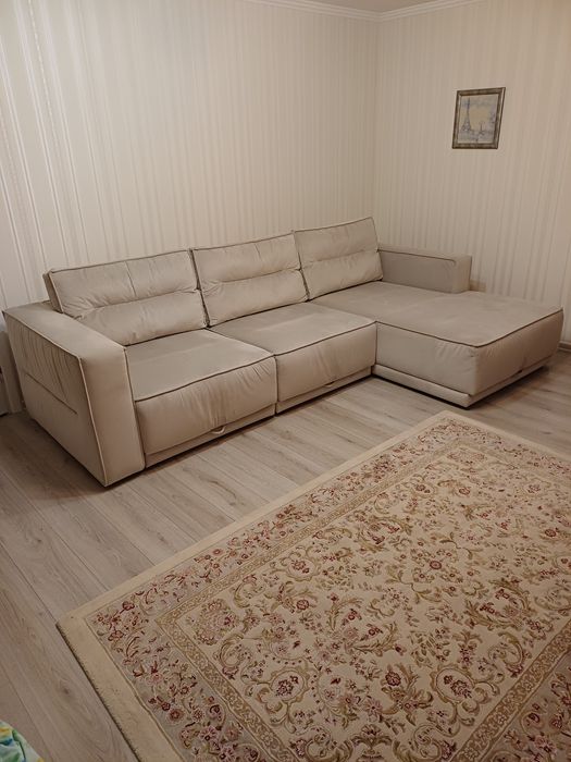 Продам кутовий  диван.