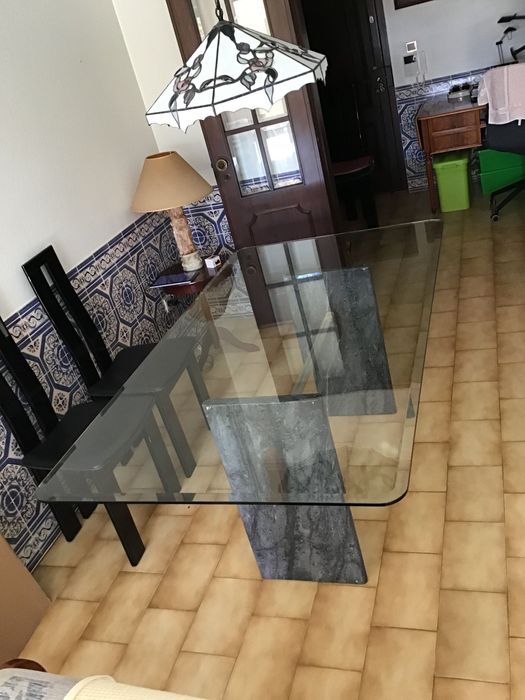 Mesa de sala de jantar vidro e mármore 180 x 100 cm