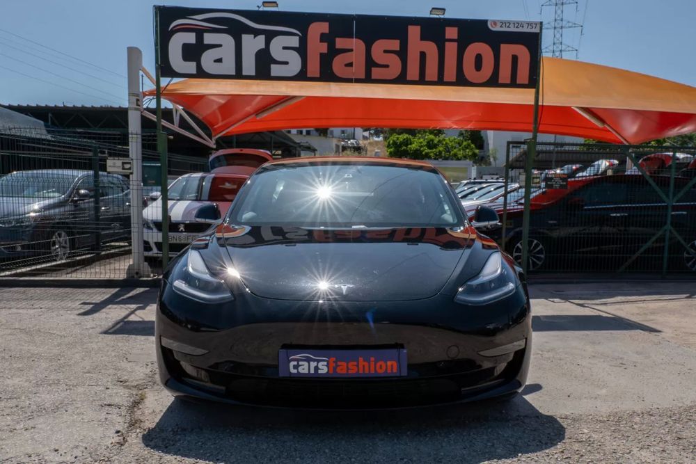 Tesla Model 3 Long-Range Dual Motor AWD