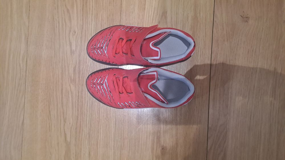 Chuteiras Futsal Kipsta Ginka 31