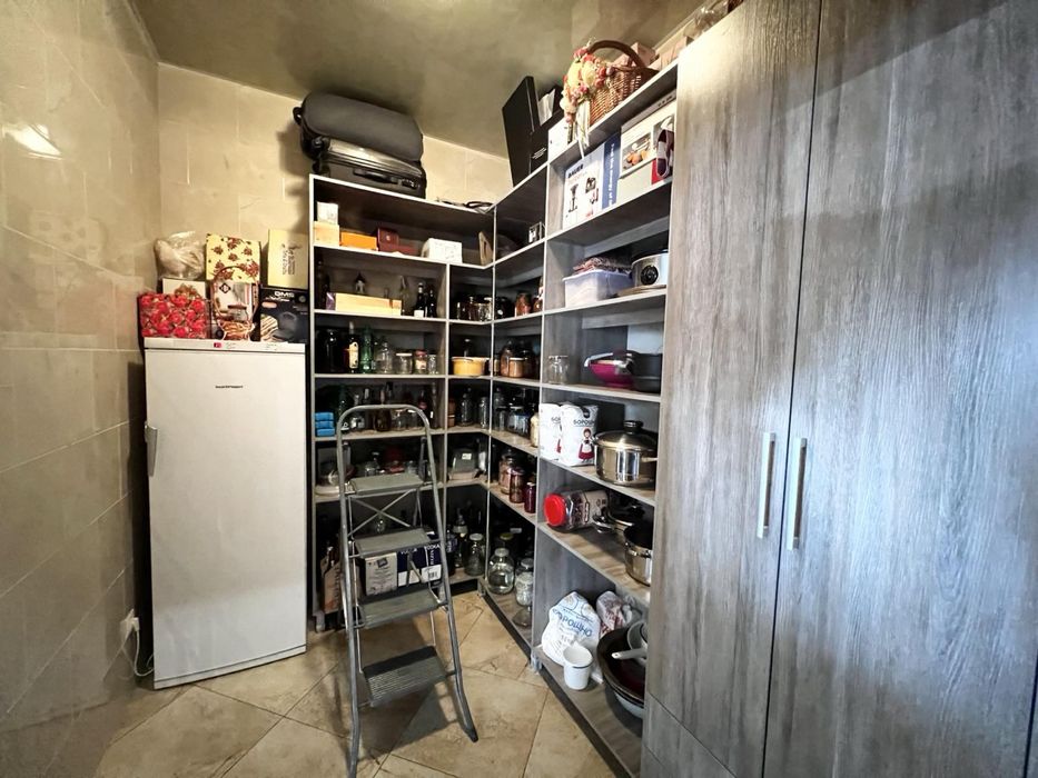 Будинок на Газовику в найпрестижнішому районі. 10 соток. В НАЯВНОСТІ!