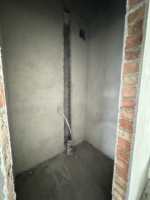 Продаж Таунхауса 140 м2 з гаражем, комунікаціями та закритими дворами!