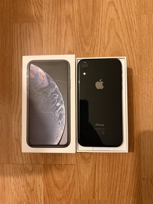 iPhone XR 128GB Preto