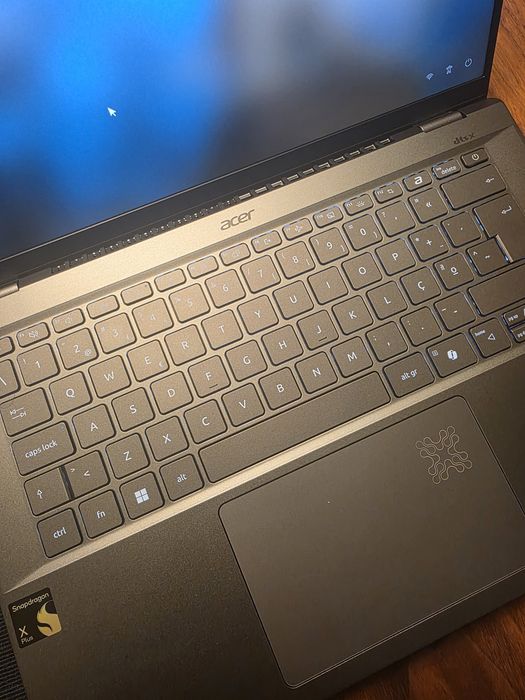 Acer Swift 14" Touchscreen 16GB 1TB Snapdragon AI Copilot. Troca/retoma. Fatura, garantia