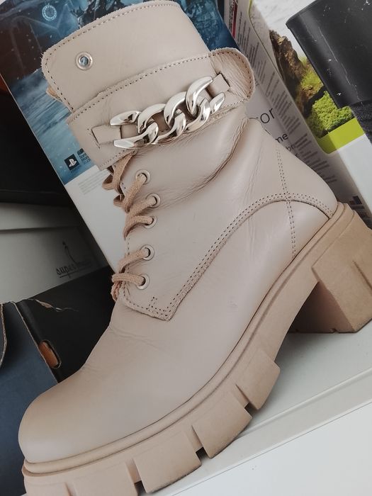 Bota nova sem etiqueta