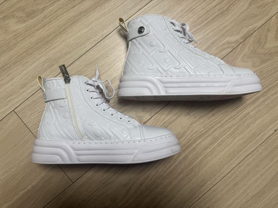 Жіночі білі кросівки Liu jo 36 розмір (оригінал) ідеальний стан, Нові