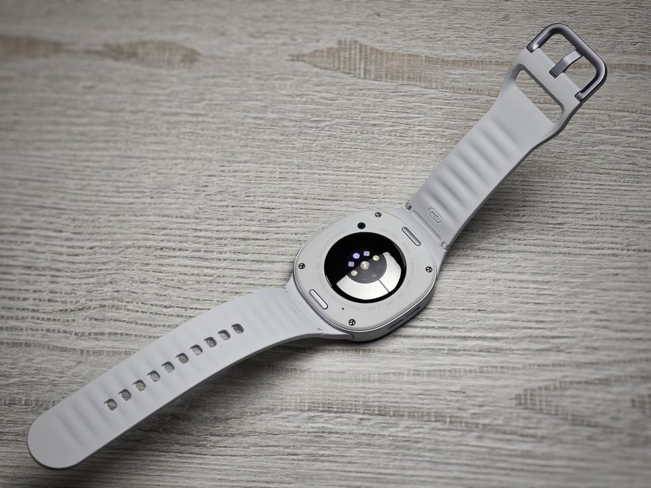Смарт-годинник Samsung Galaxy Watch8 40mm LTE Silver (SM-L325U)
