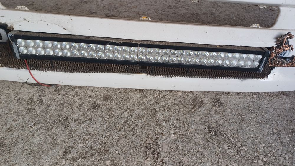 Grelha Scania R 420 com barra se ledes