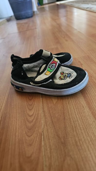 Продам пакет із дитячим взуттям