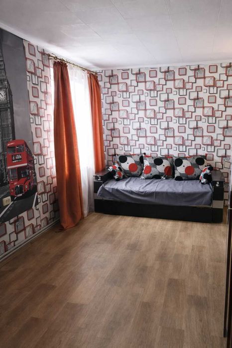 Продам 2-х этажный дом в 15 минутах езды от города