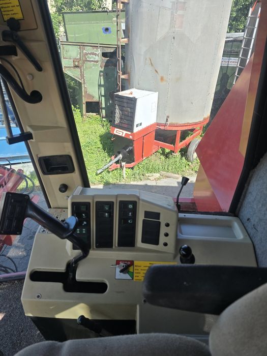 Kombajn zbożowy Massey Ferguson MF 32 heder 4.3m sieczkarnia