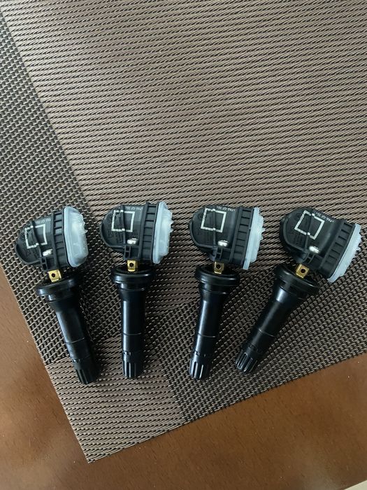 Czujnik ciśnienia powietrza opon kół TPMS do Ford NOWE