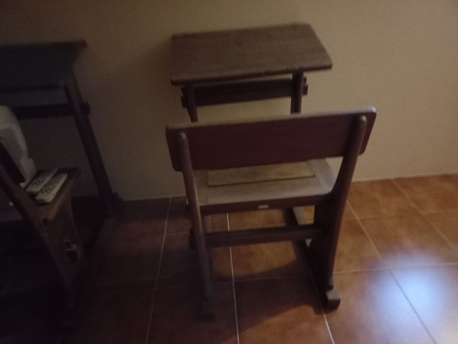 Carteira Escolar Antiga