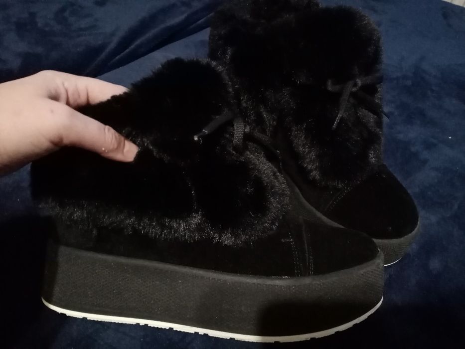 Зимове взуття, ботінки зимові