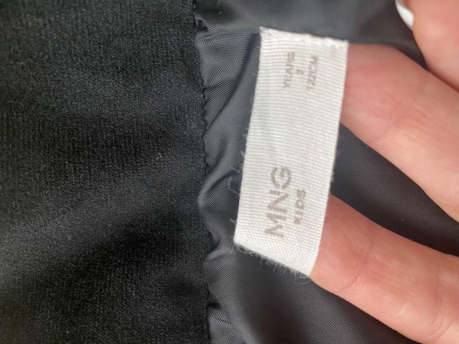 Демисезонна курточка Mango