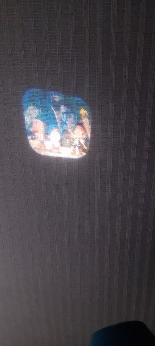 Sprzedam lampkę nocną z projektorem do pokoju dziecka