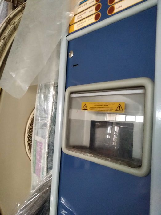 Máquinas vending  Incontro  Noidue Faspuntino Alice Club e moedeiros