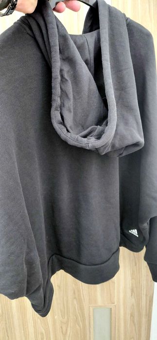 Adidas bluza damska  z kapturem czarna 46-48