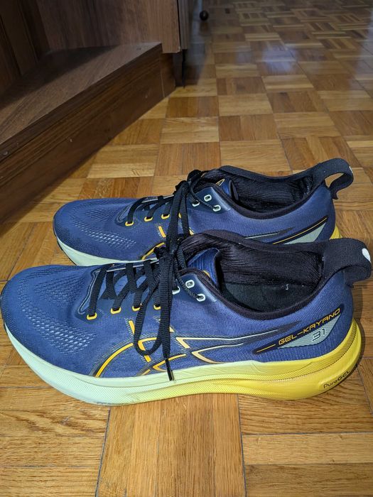 Бігові кросівки Asics gel kayano 31