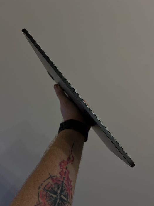 Apple iPad Pro 12.9 Apple pencil Magic Keyboard в стані нового