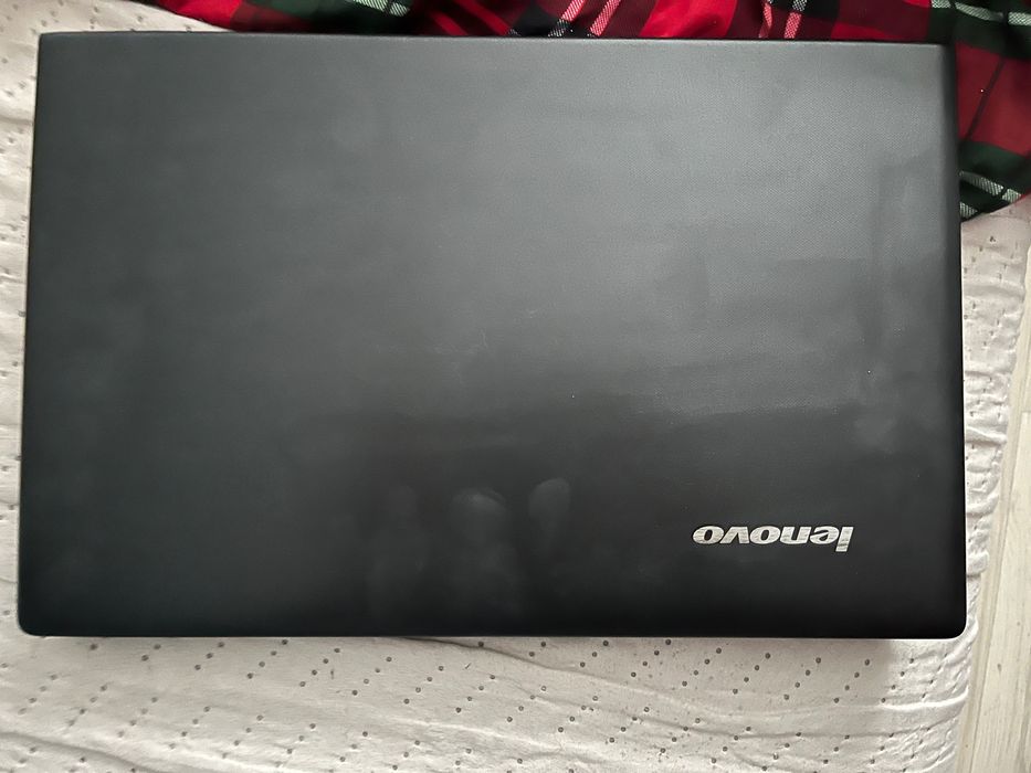 Laptop Lenovo plus torba