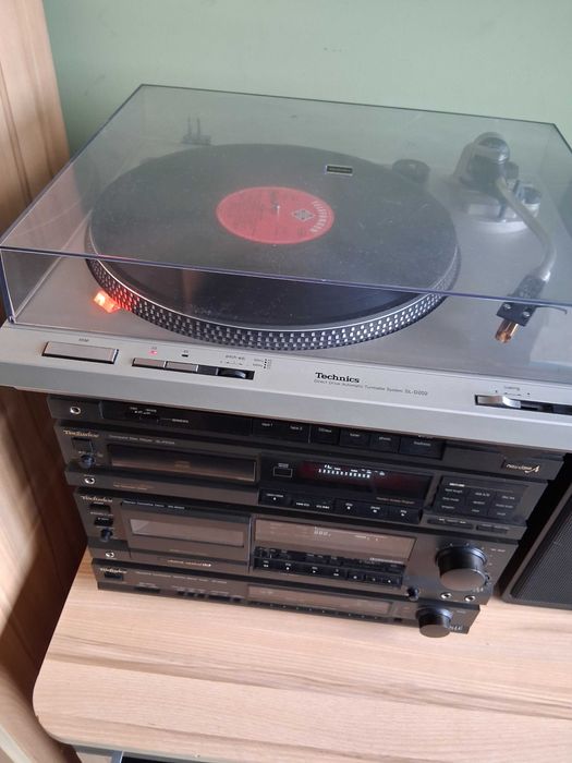 Wieża TECHNICS z kolumnami
