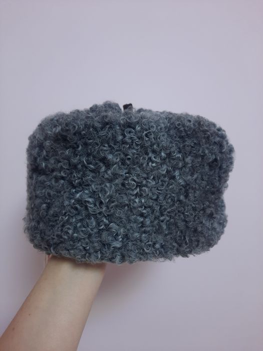 Продам нову каракулеву шапку