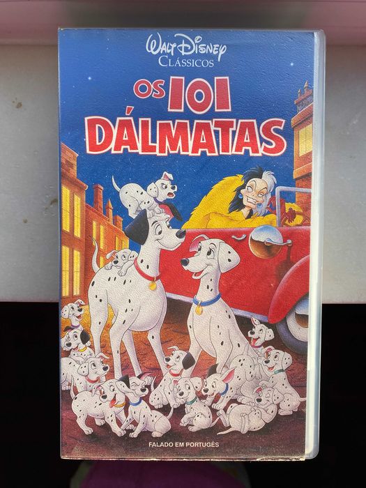 Cassetes VHS com filmes da Disney