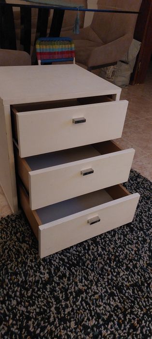 Bloco 3gavetas usado Bom estado 40x52x47cm faço entrega domicílio