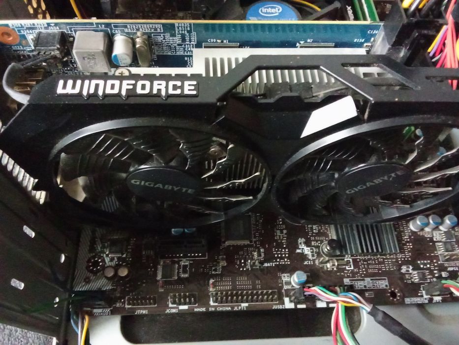 Komputer stacjonarny