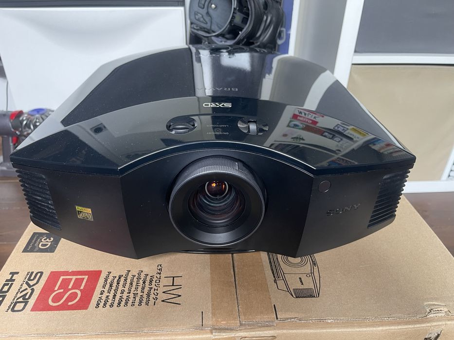 Projektor Sony fullHd kino domowe  VLP, Bravia