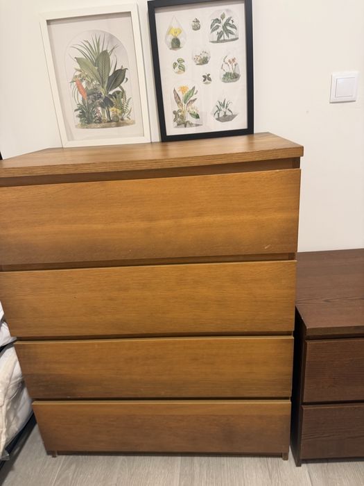 Cómoda 4 Gavetas + Mesa de Cabeceira (IKEA MALM efeito Carvalho)