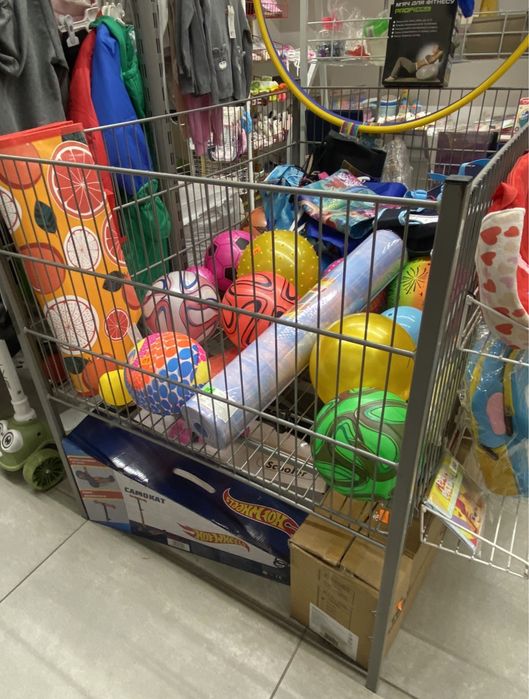 Продам металеві стележі, полки