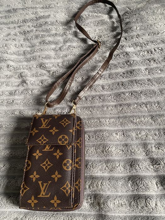 Saszetka na telefon louis vuitton