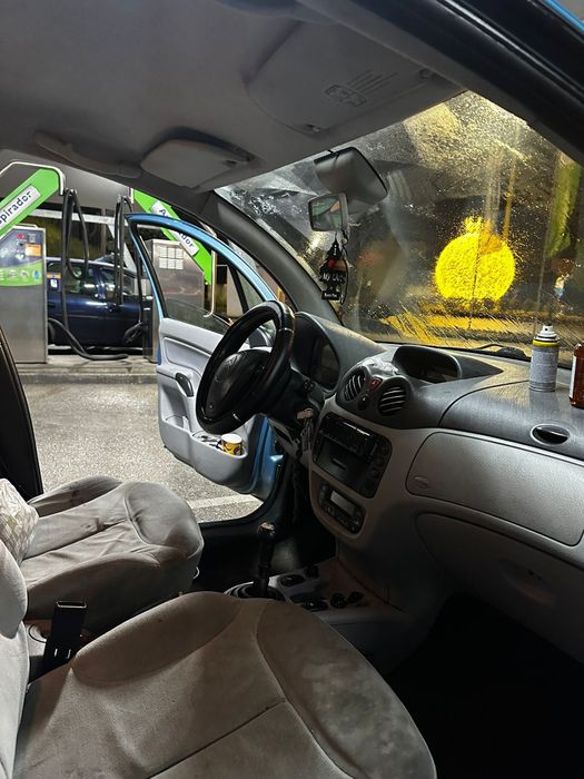 Carro citroen c3 azul