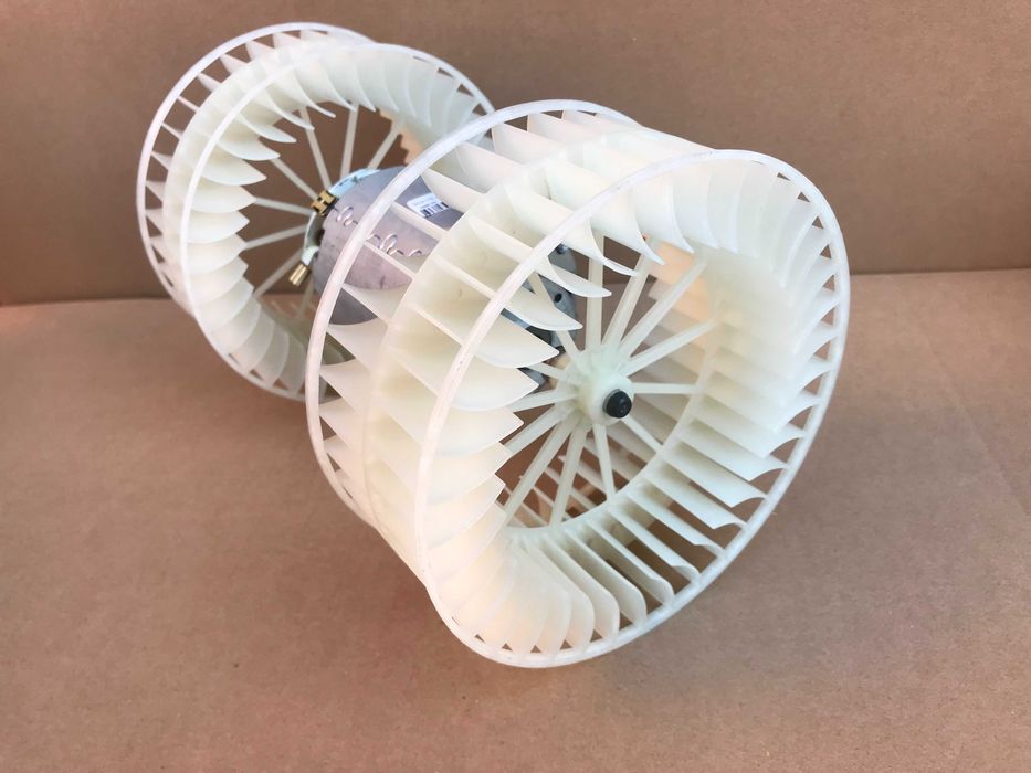 Моторчик печки BMW 5 E34 (88-95) 7 E32 (86-94) вентилятор